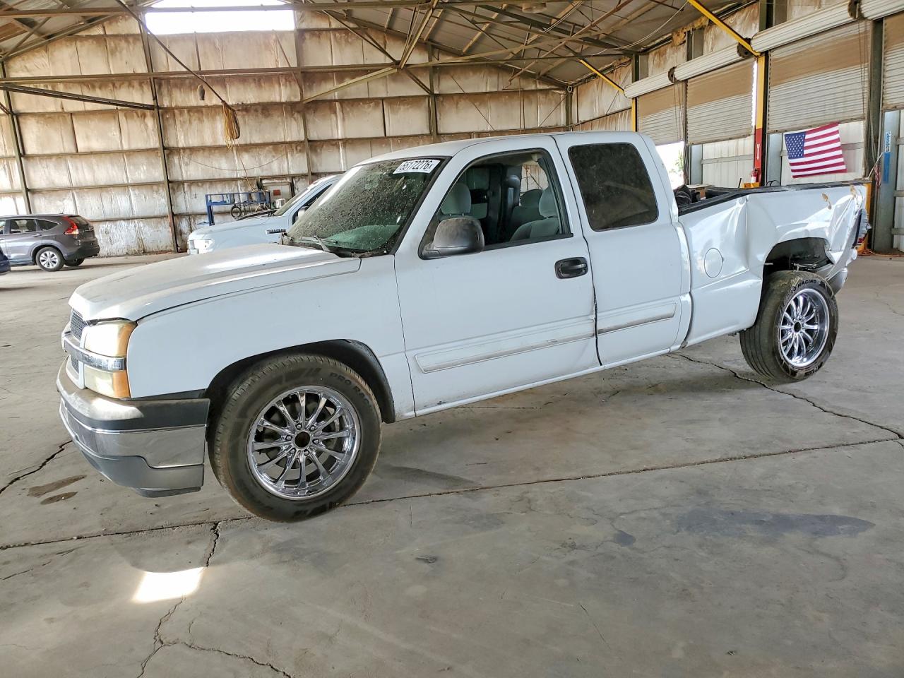 Salvage Chevrolet Silverado Image