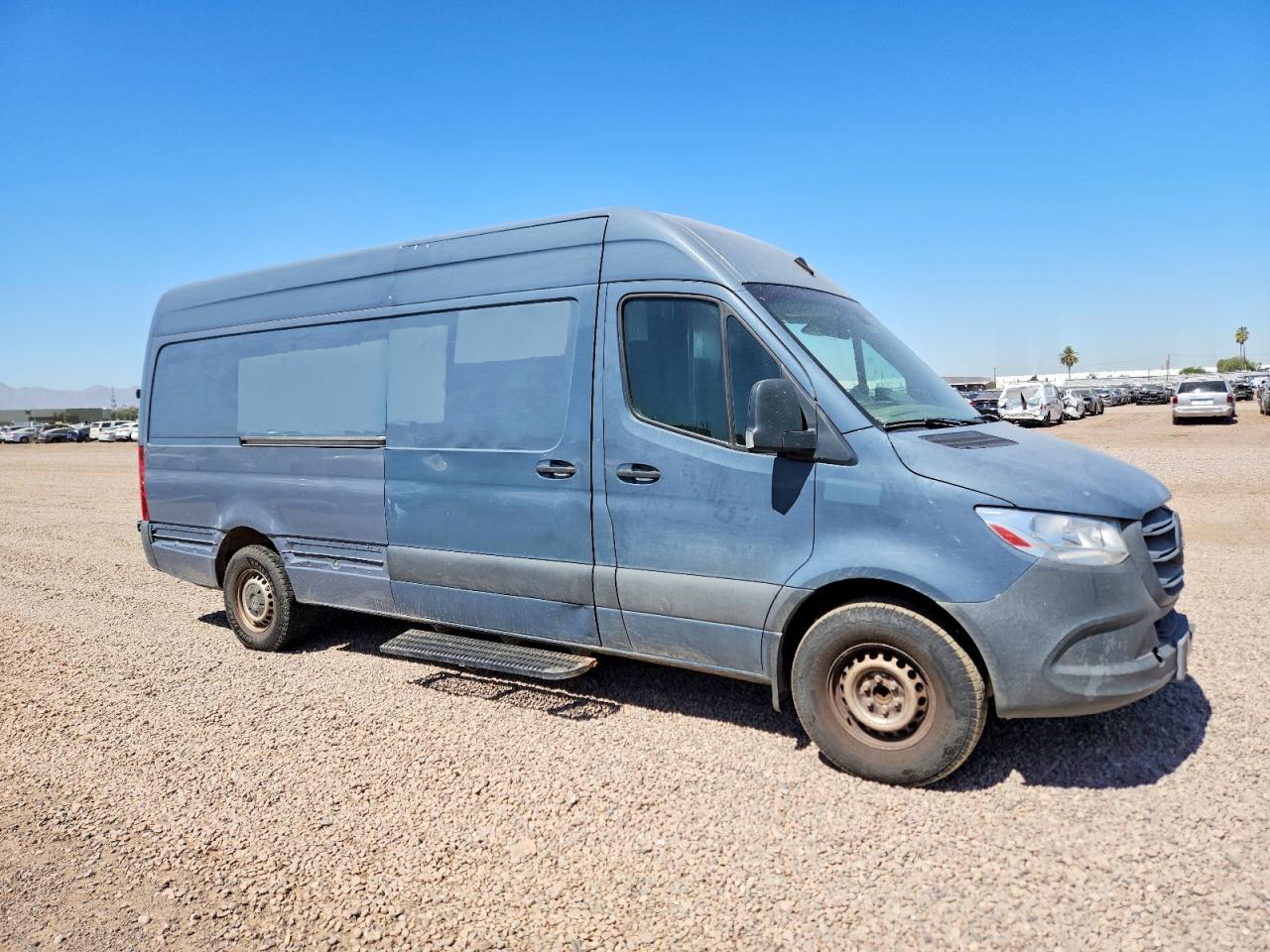 Mercedes-Benz Sprinter 2500