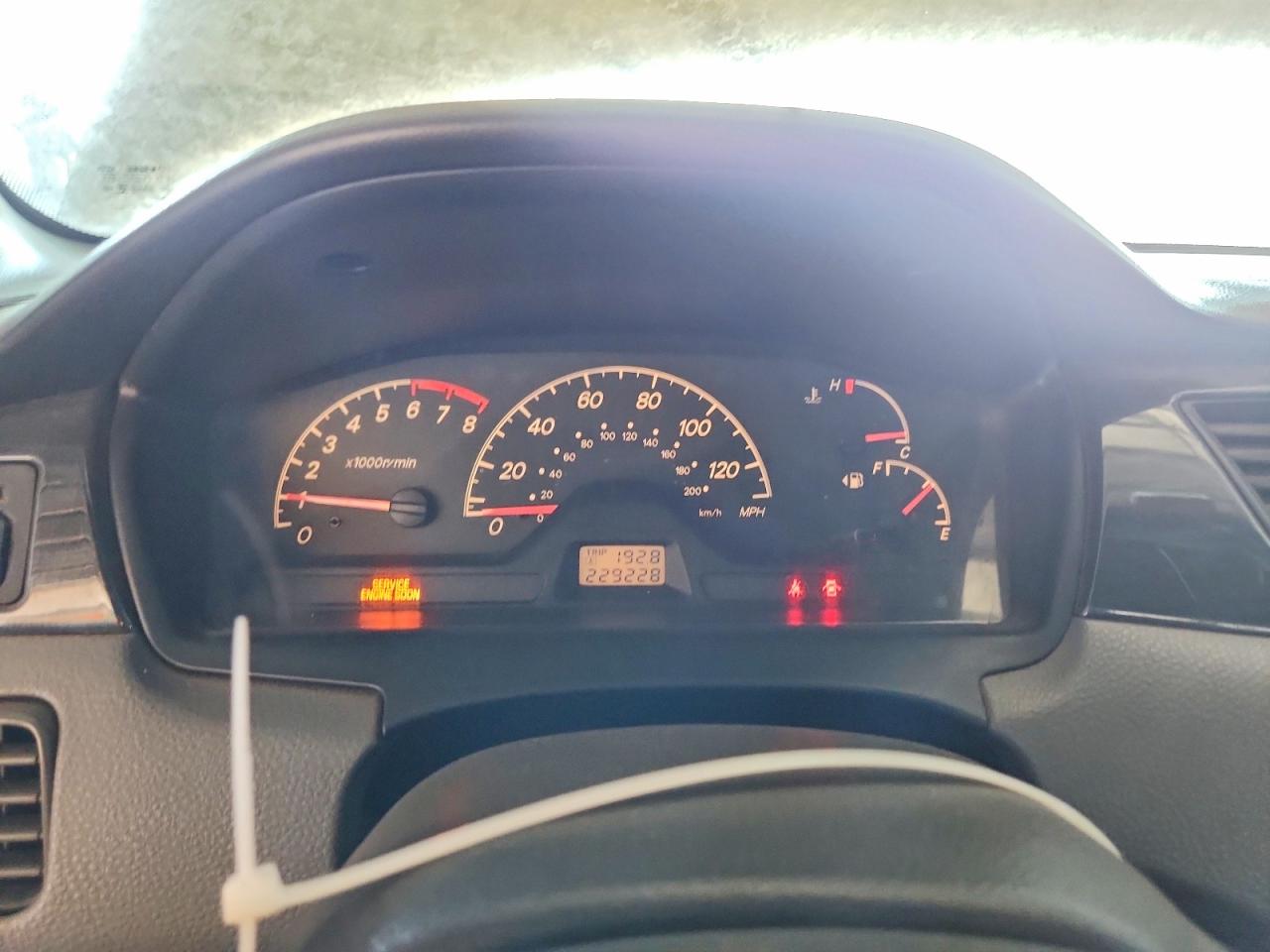 Mitsubishi Lancer Es