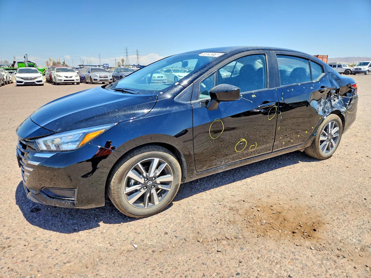 Salvage Nissan Versa Image