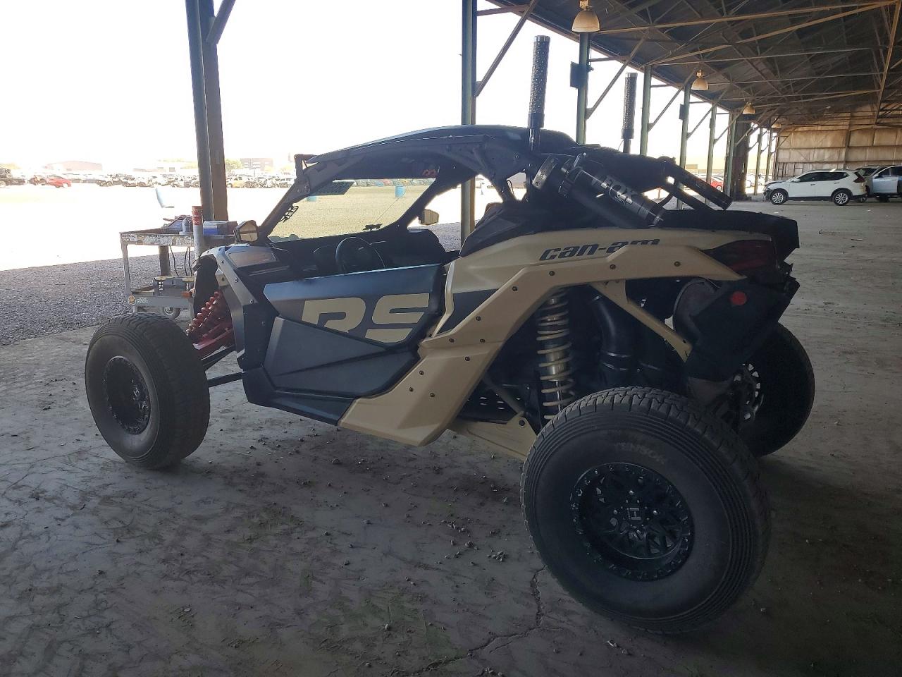 Can-Am Maverick X