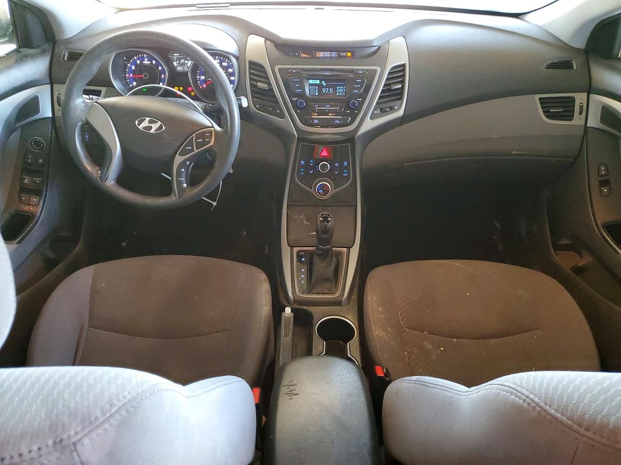 Hyundai ELANTRA Se