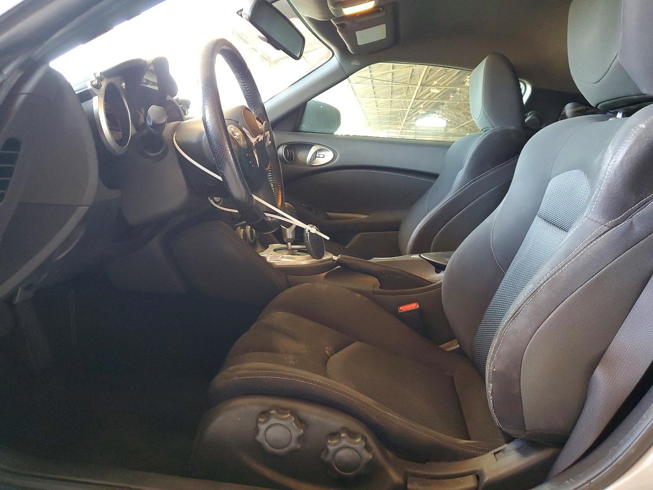 Nissan 370Z Base
