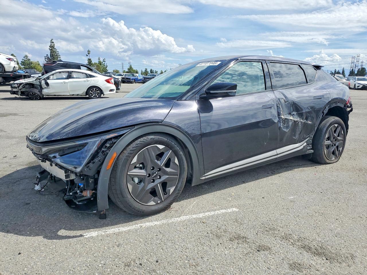 Salvage Kia EV6 Image