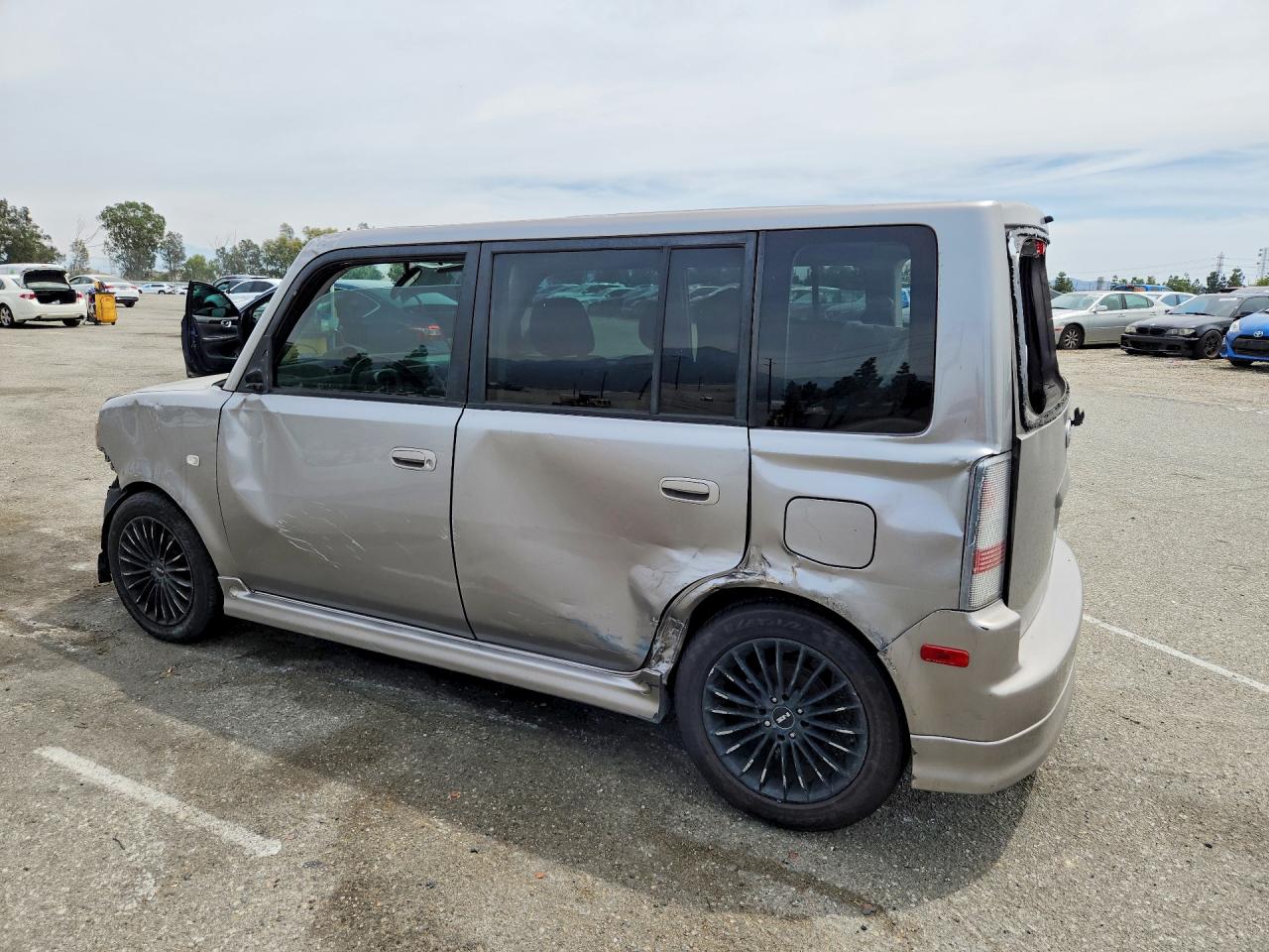 Toyota Scion Xb