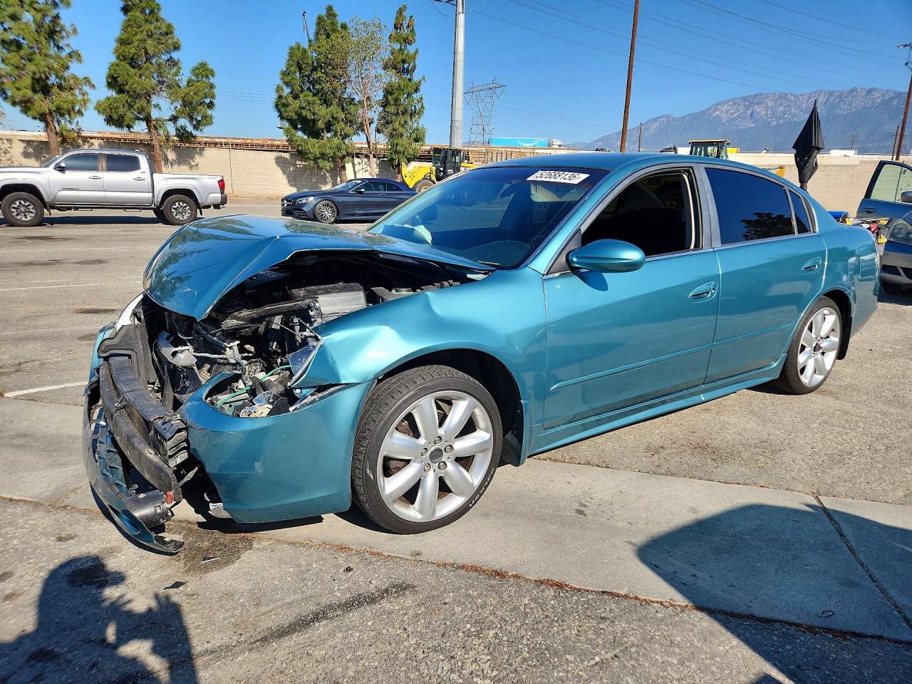 Salvage Nissan Altima Image