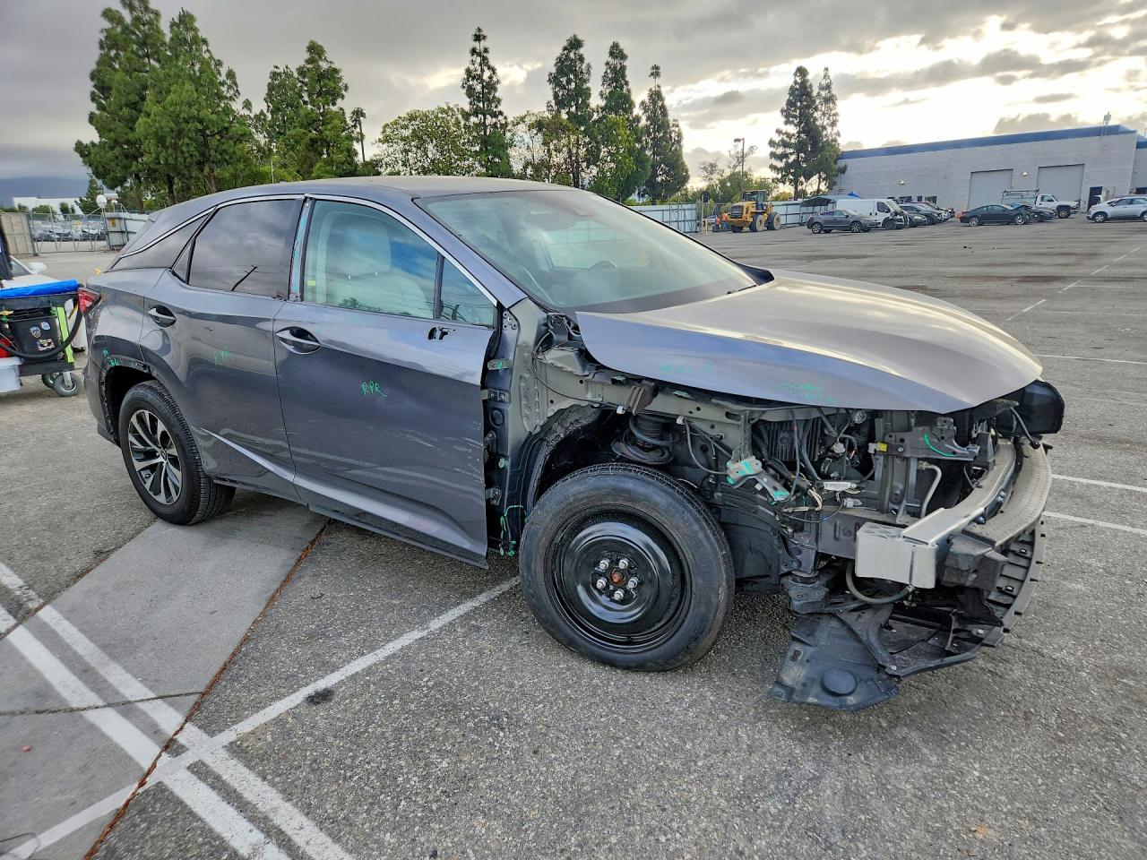 Lexus RX Base