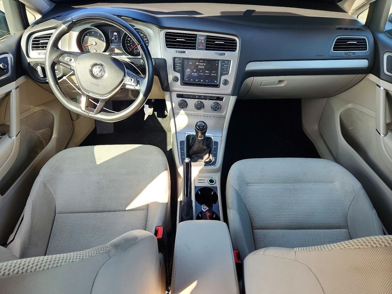 Volkswagen Golf S