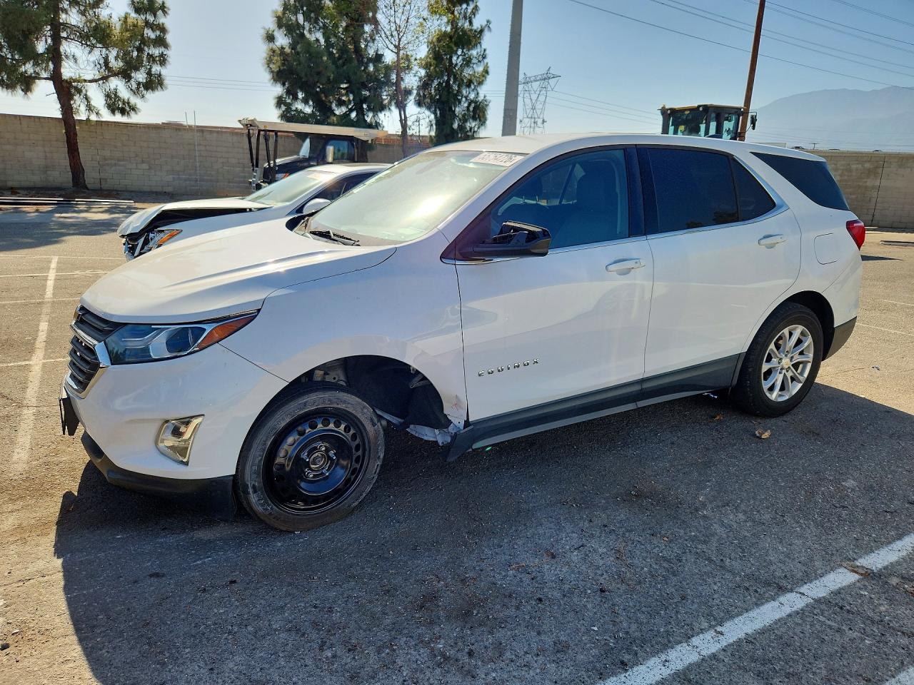 Salvage Chevrolet Equinox Image