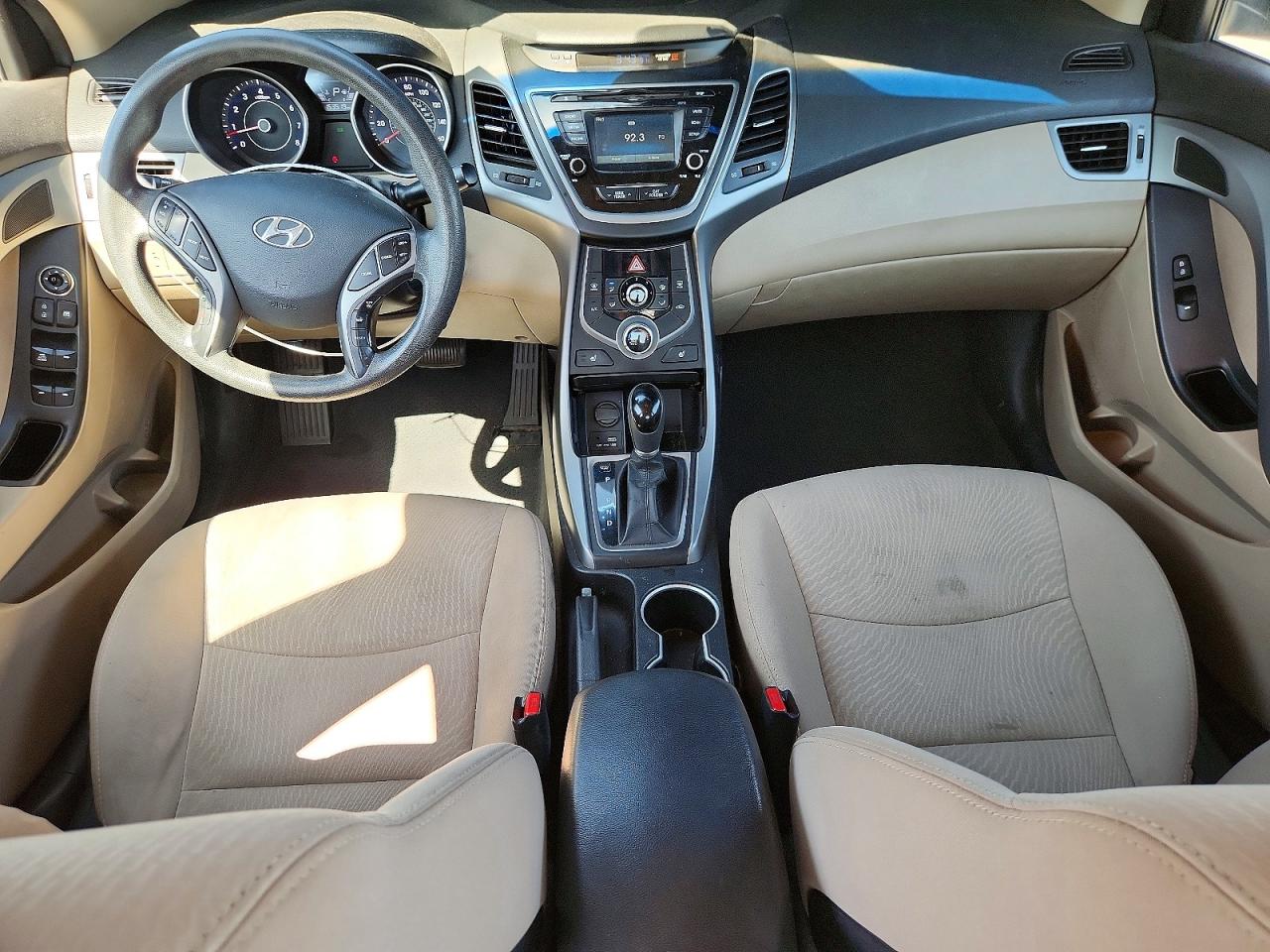 Hyundai ELANTRA Se
