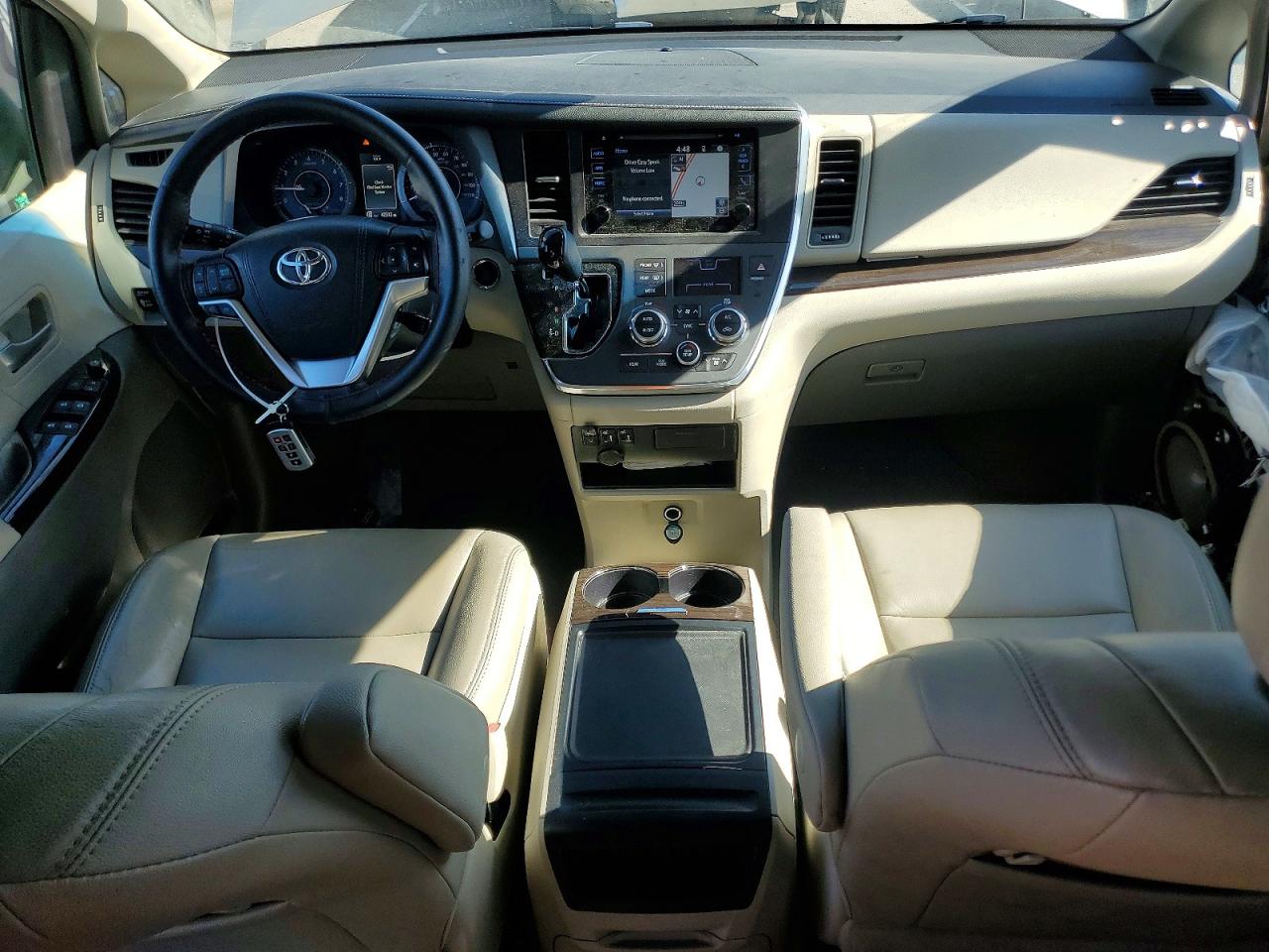 Toyota Sienna Xle 8-passenger