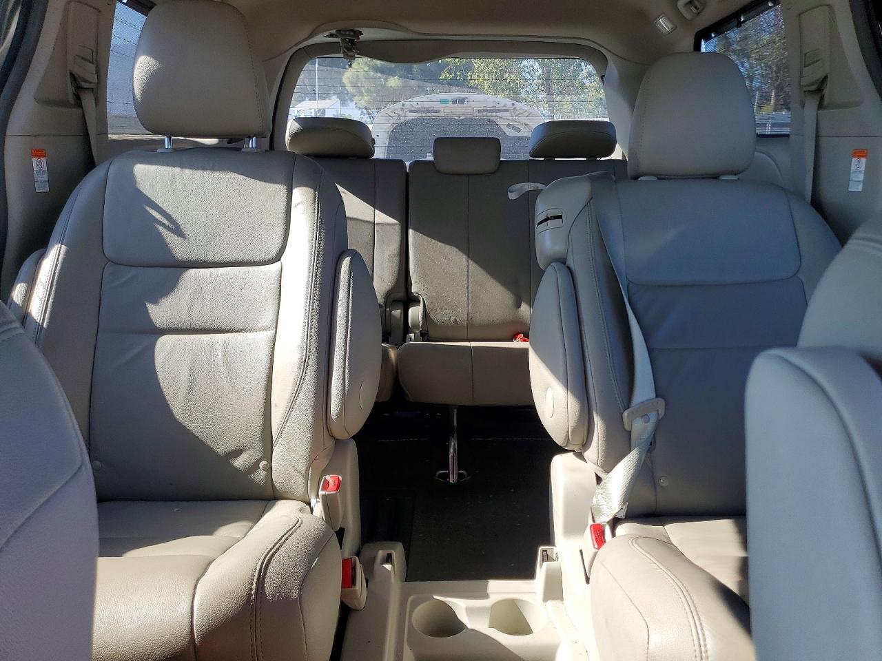 Toyota Sienna Xle 8-passenger