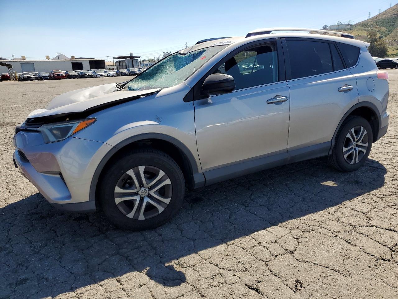 Salvage Toyota RAV4 Image