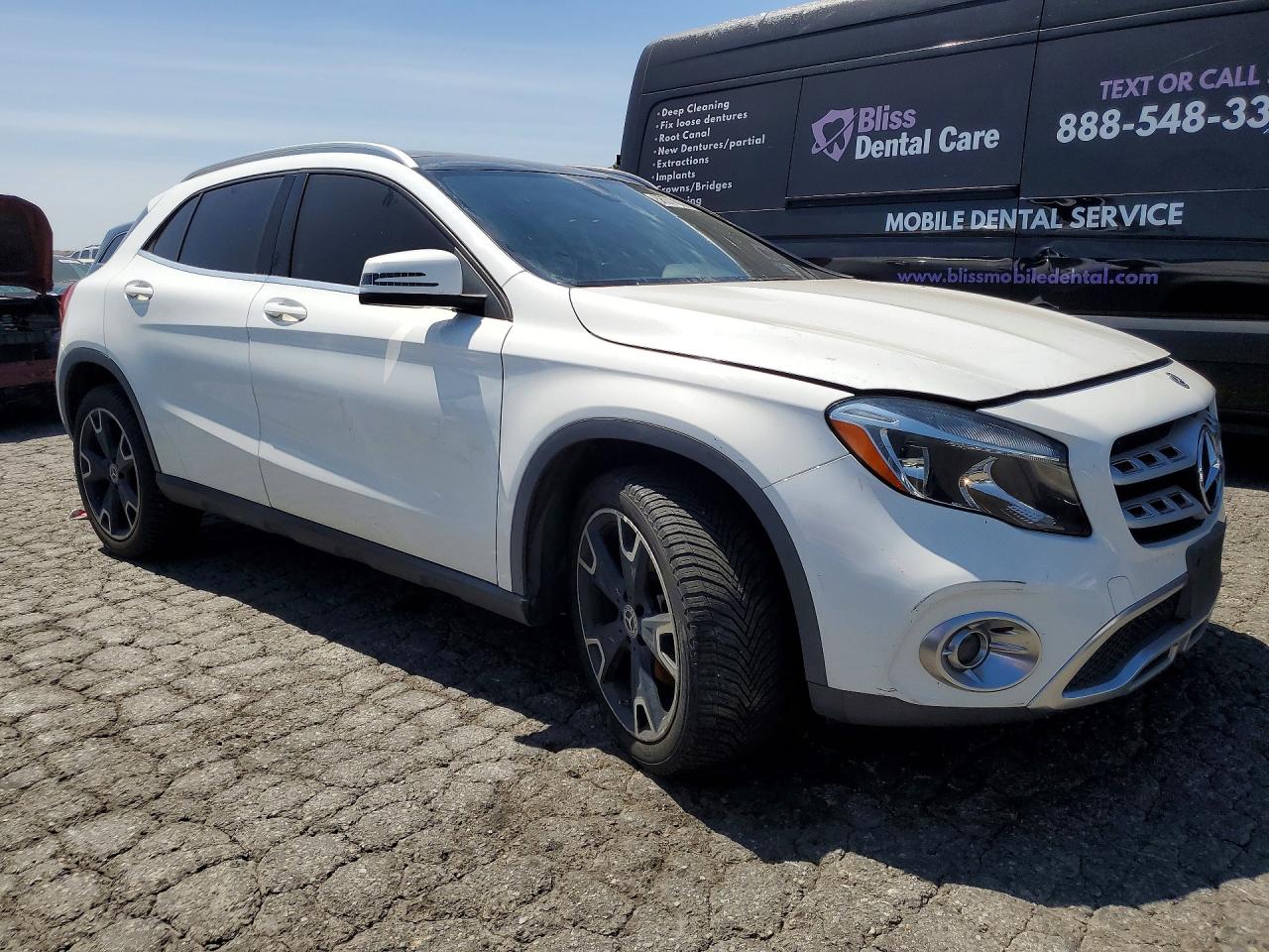Mercedes-Benz GLA 250
