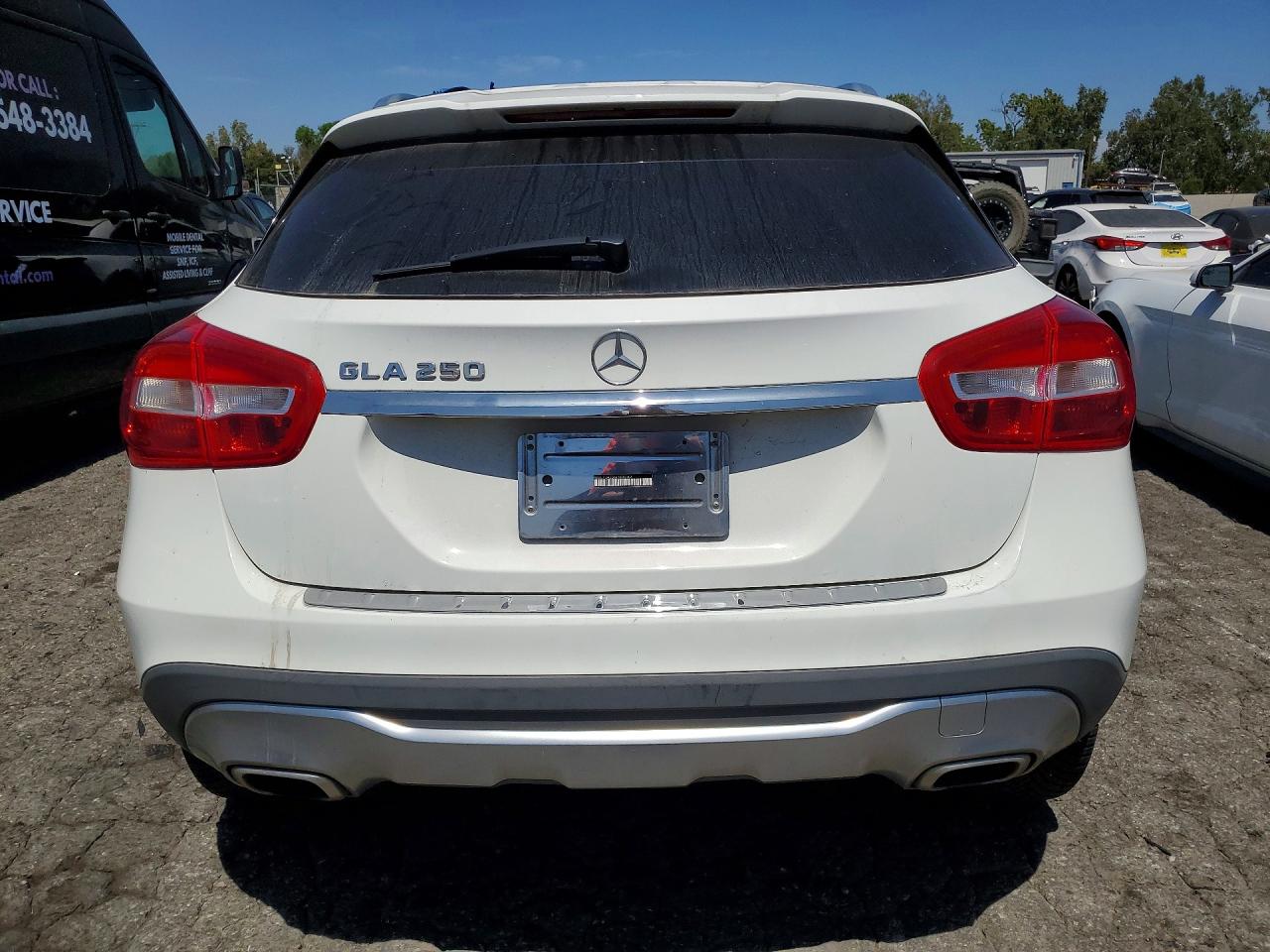 Mercedes-Benz GLA 250