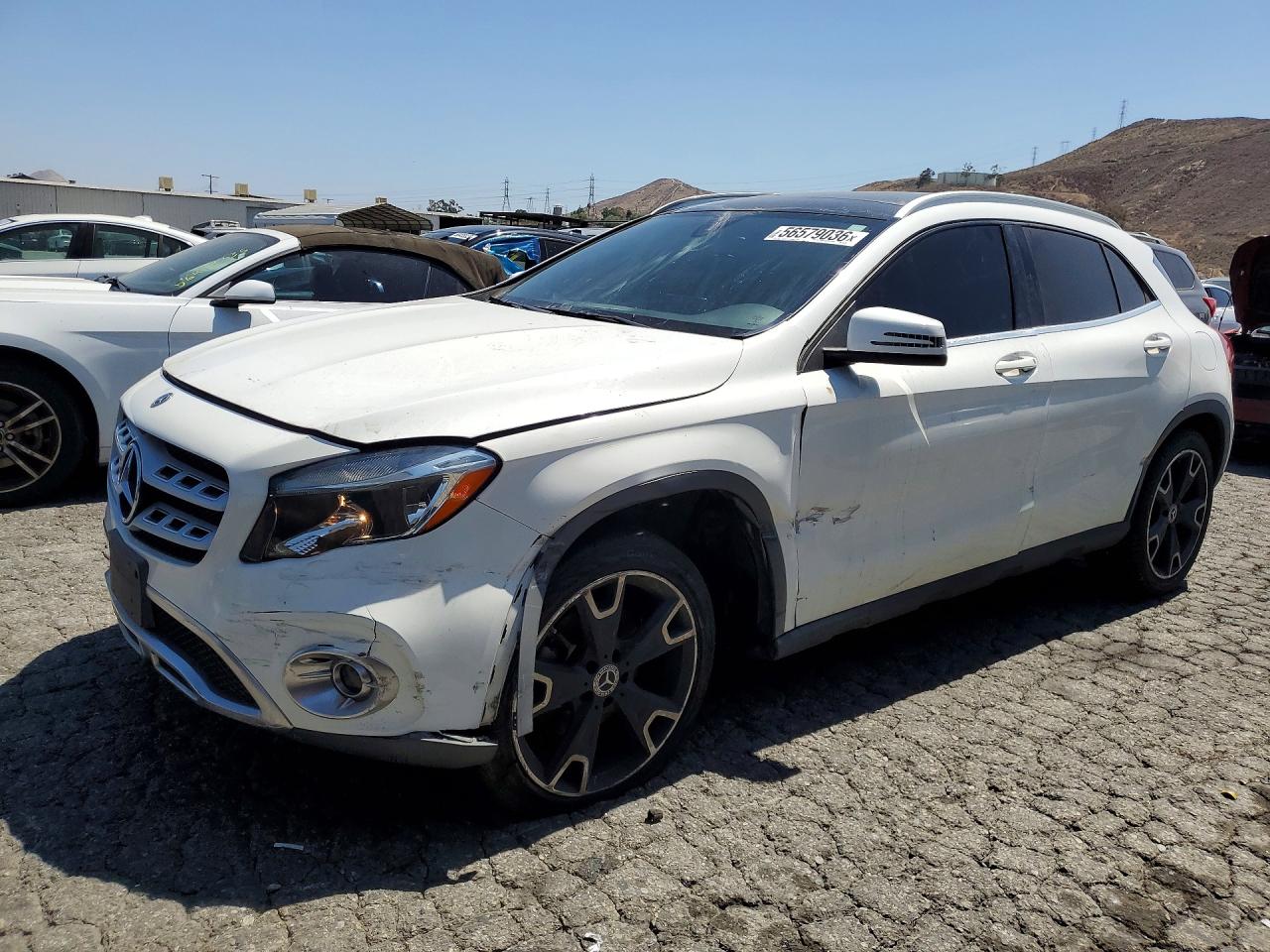 Salvage Mercedes-Benz GLA Image