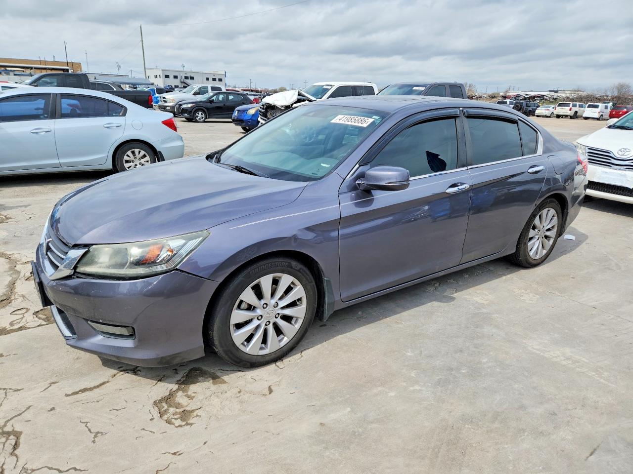 Salvage Honda Accord Image