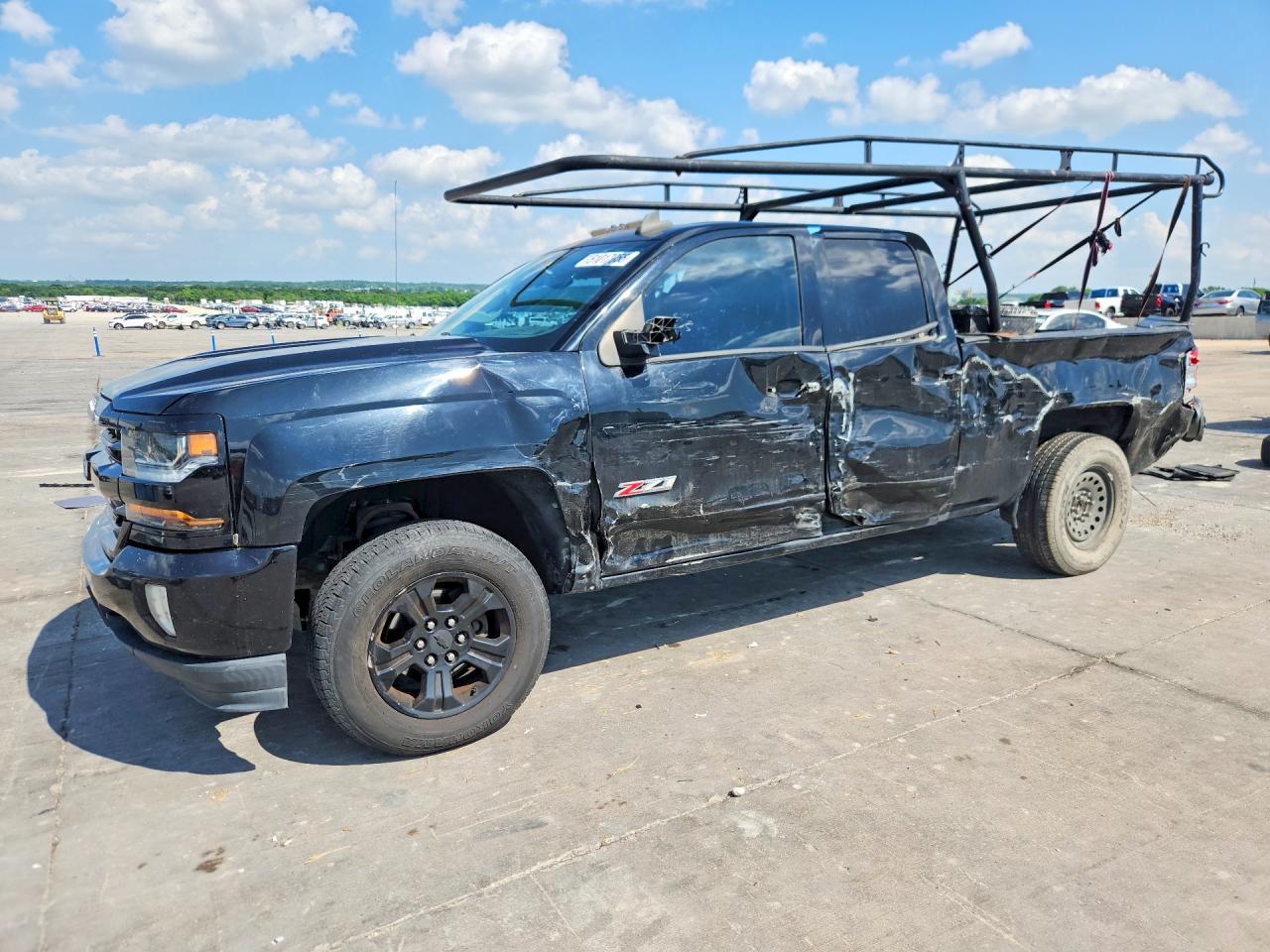 Salvage Chevrolet Silverado Image