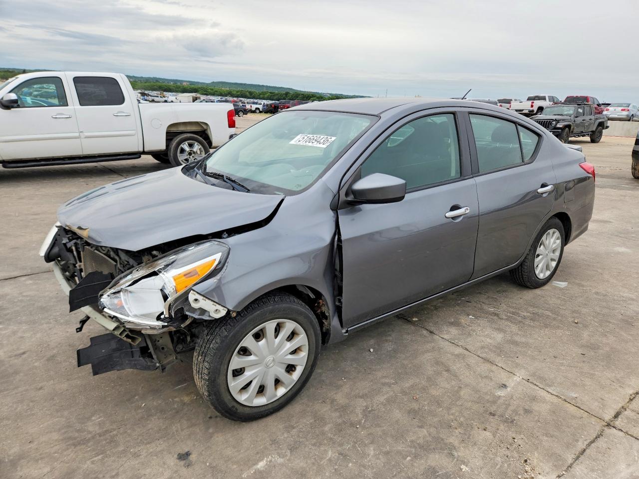 Salvage Nissan Versa Image