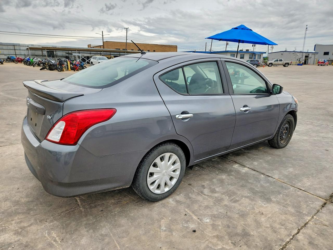 Nissan Versa Sv