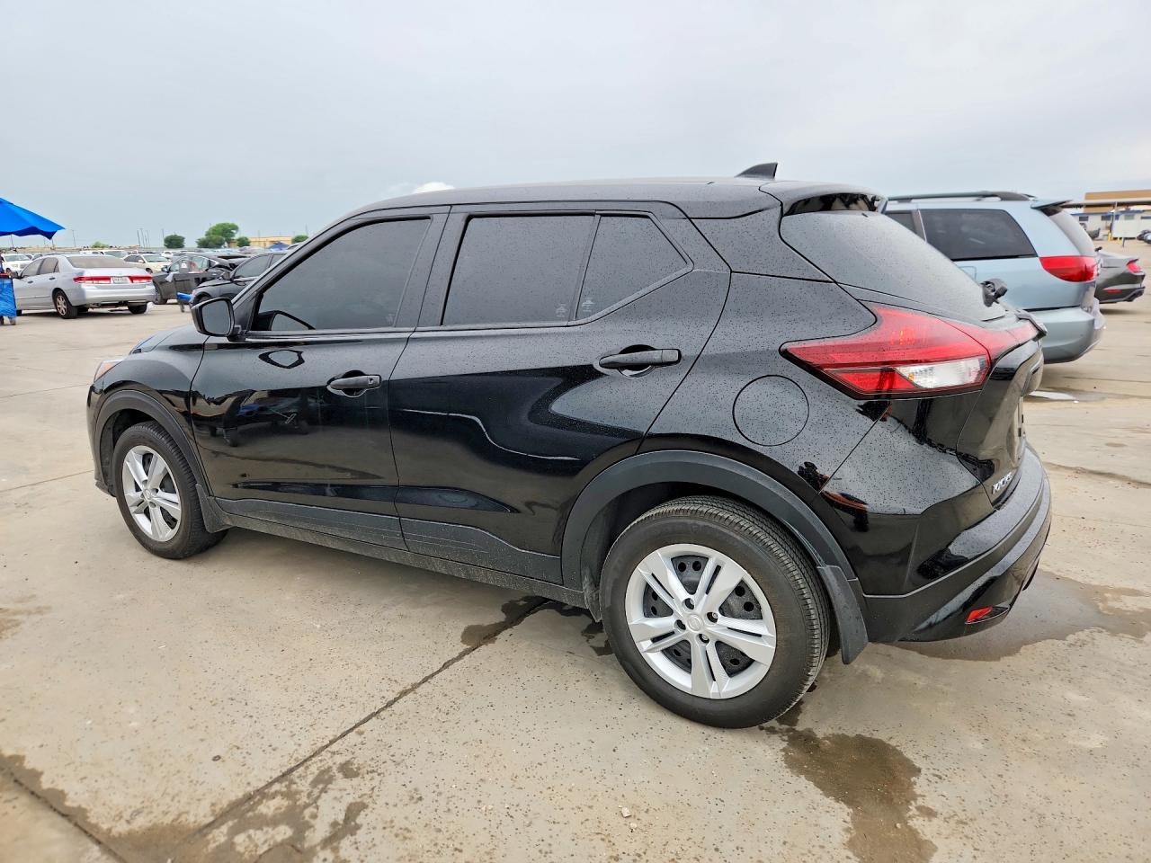 Nissan Kicks Play S