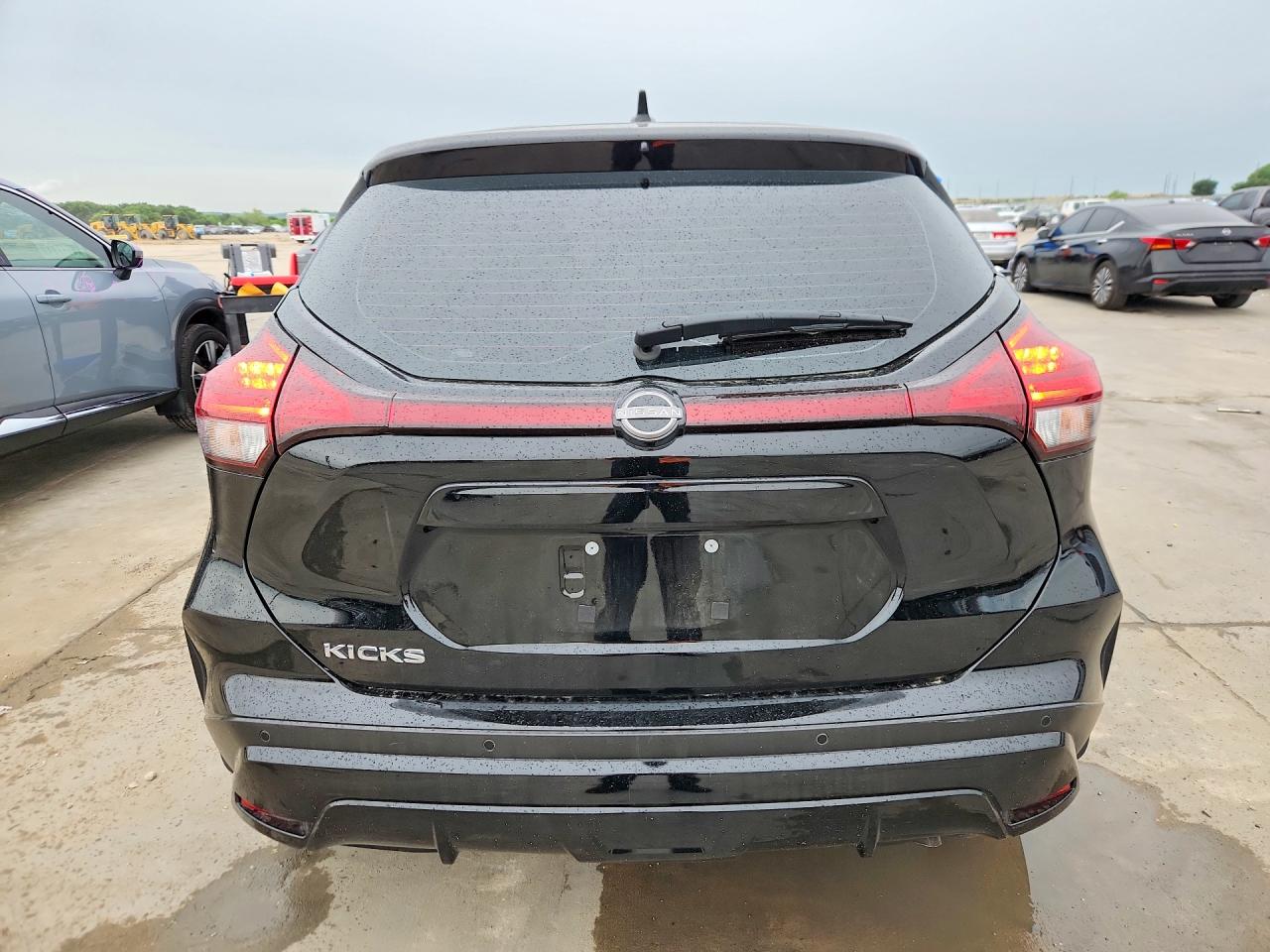Nissan Kicks Play S