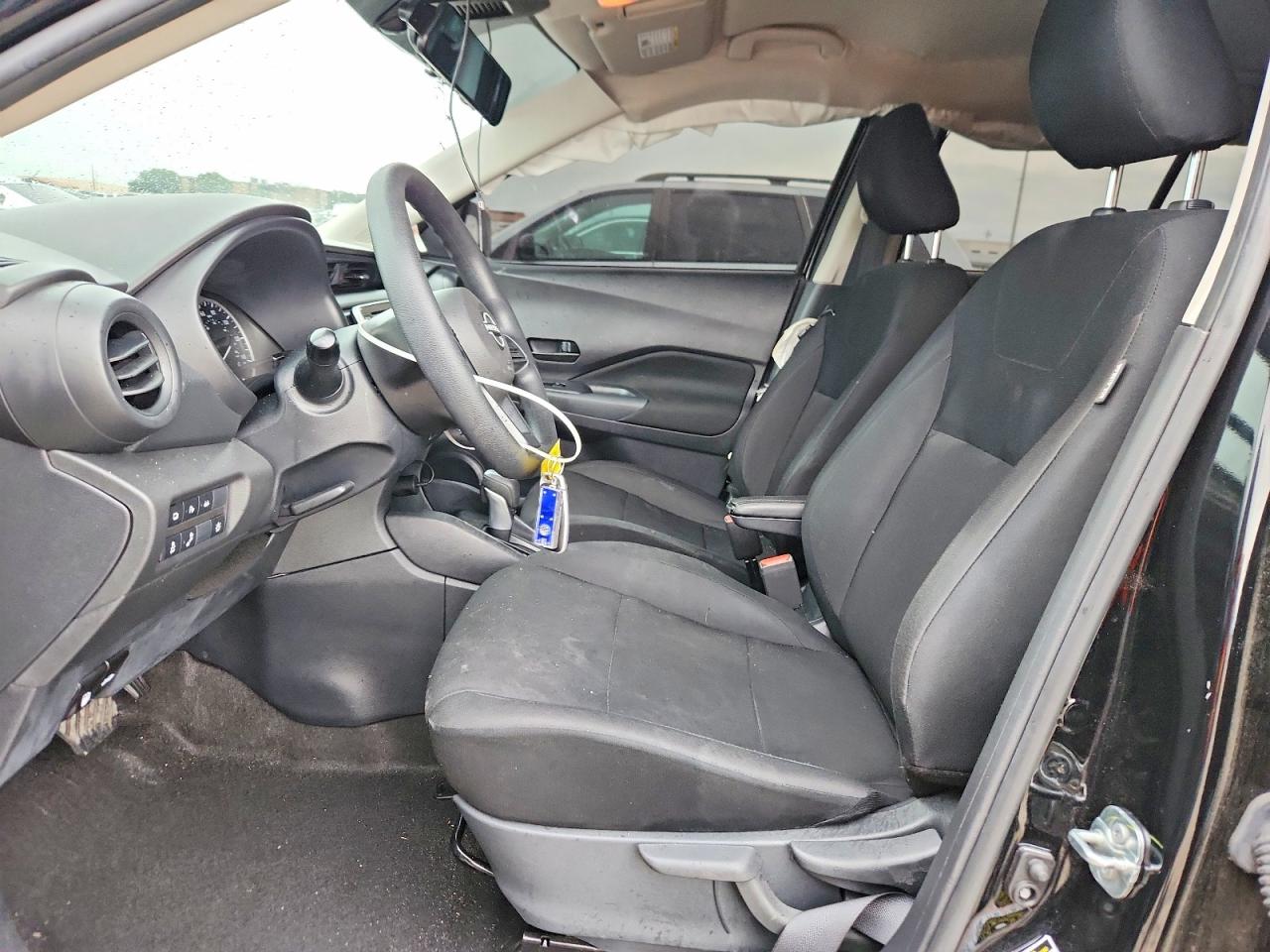 Nissan Kicks Play S