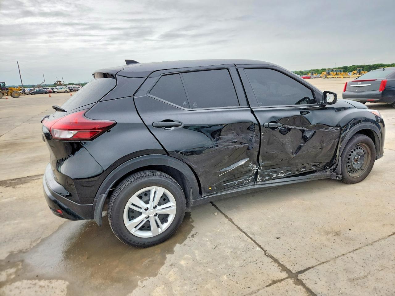 Nissan Kicks Play S