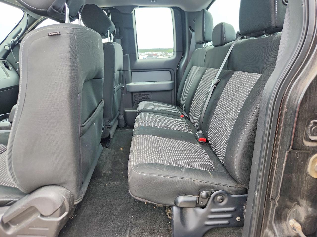 Ford F-150 Super Cab