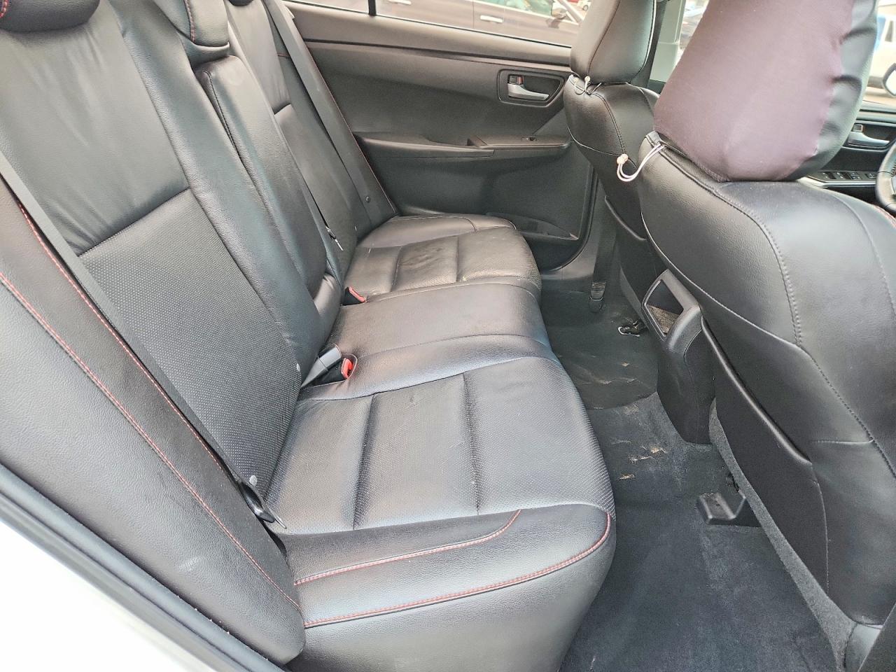 Toyota Camry Se