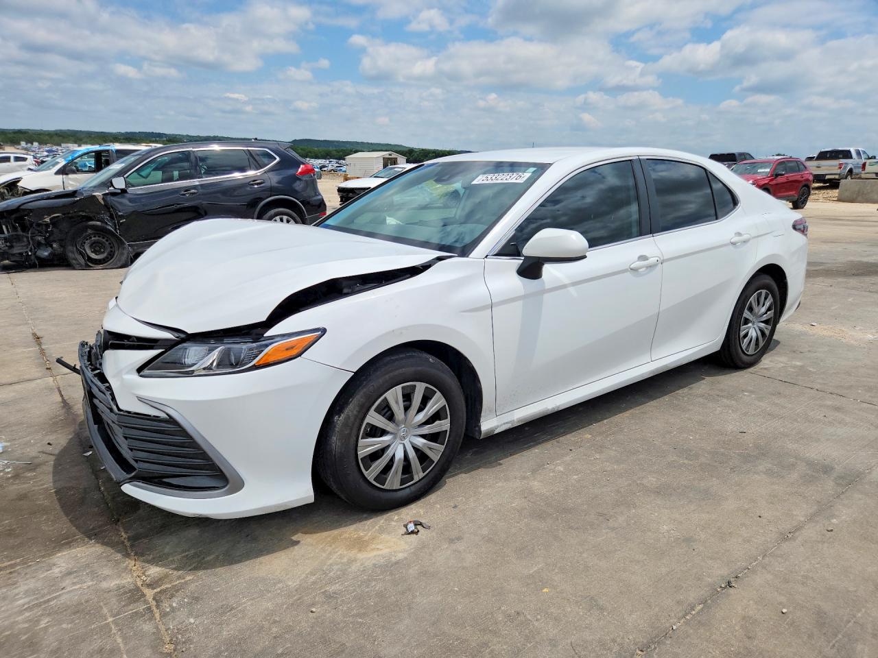 Salvage Toyota Camry Image