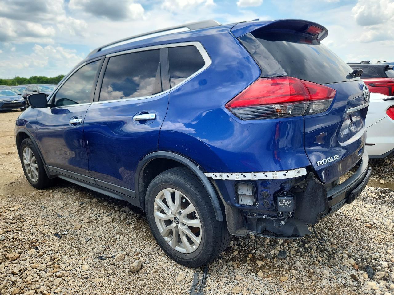 Nissan Rogue Sv