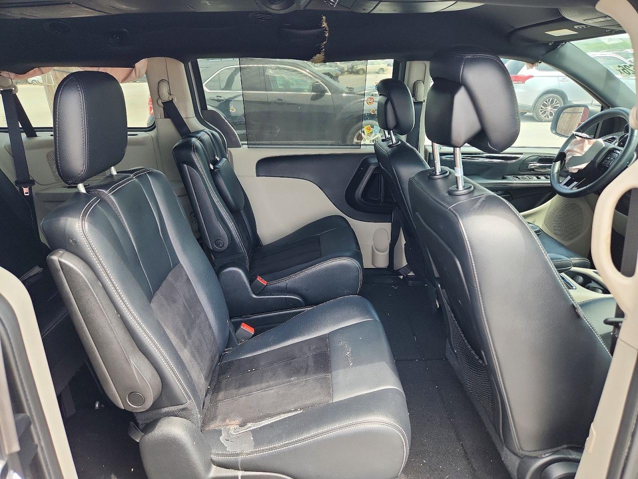 Dodge Caravan Sxt