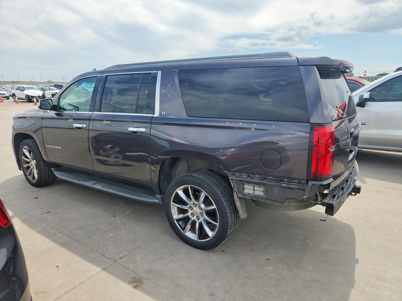 Chevrolet Suburban C1500 Lt