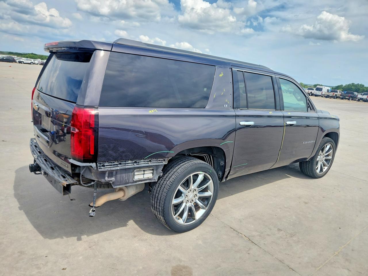 Chevrolet Suburban C1500 Lt