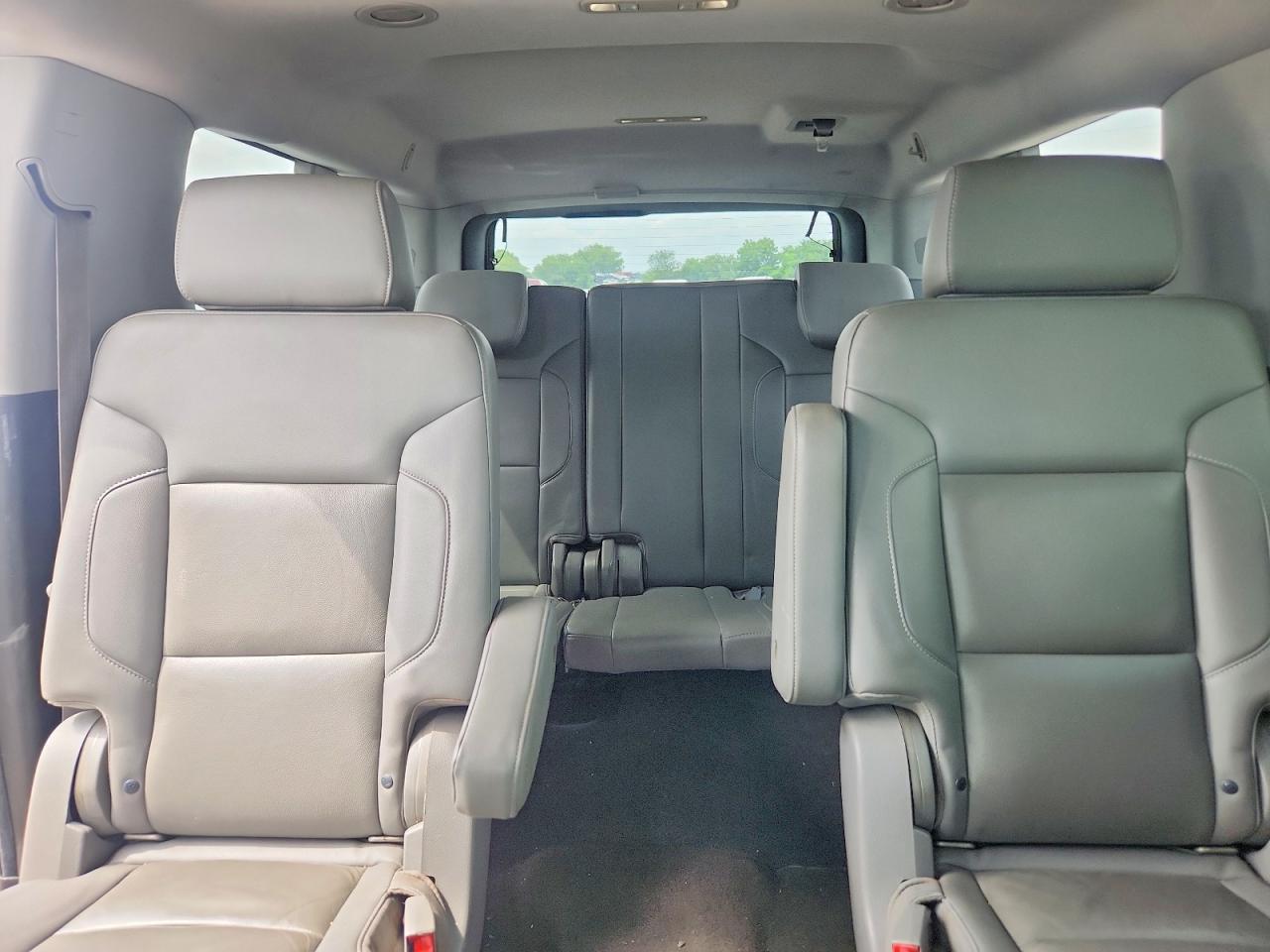 Chevrolet Suburban C1500 Lt
