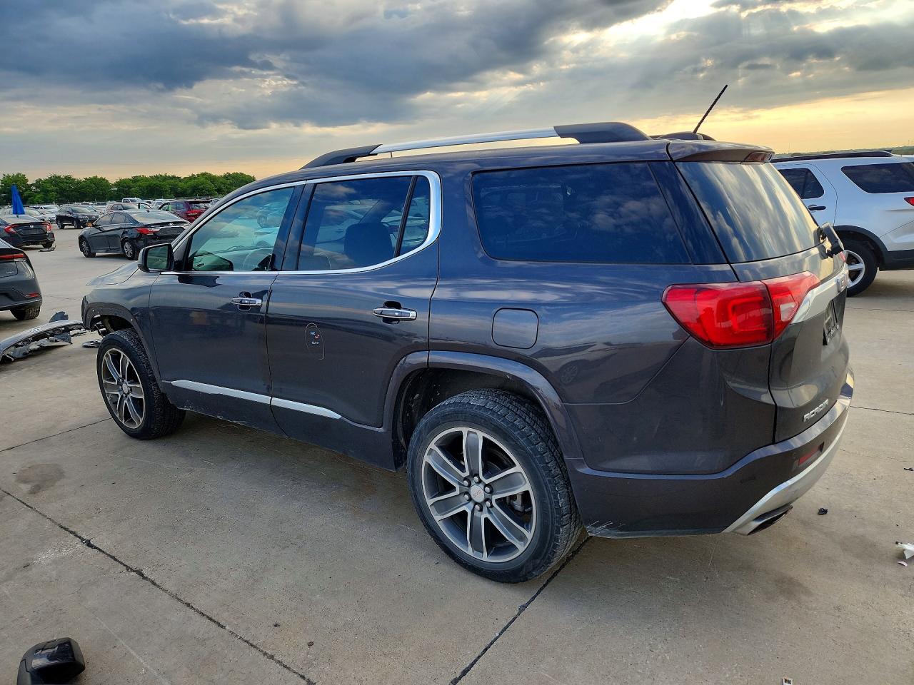 GMC Acadia Denali