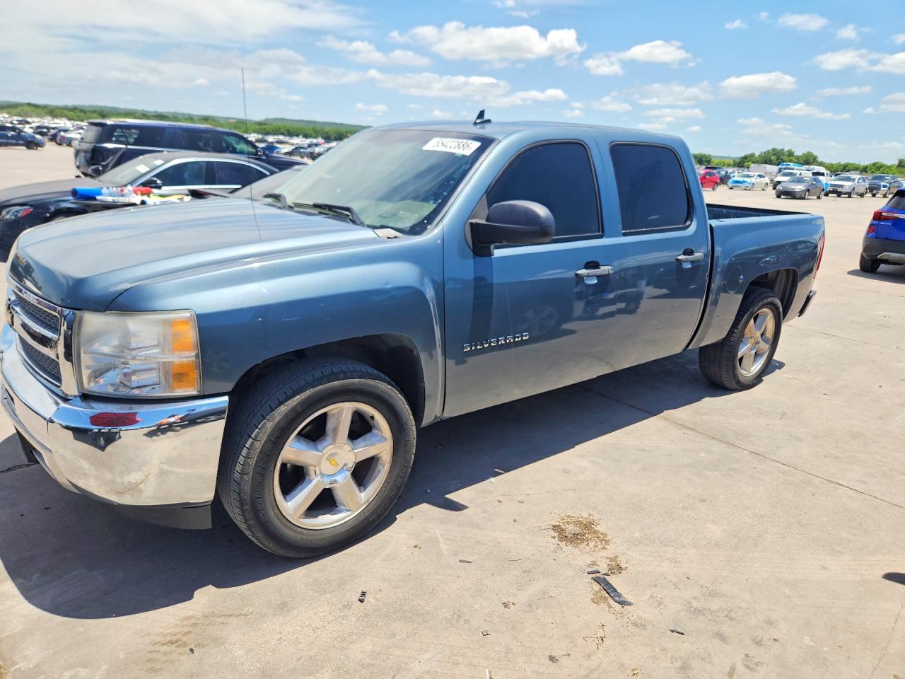 Salvage Chevrolet Silverado Image