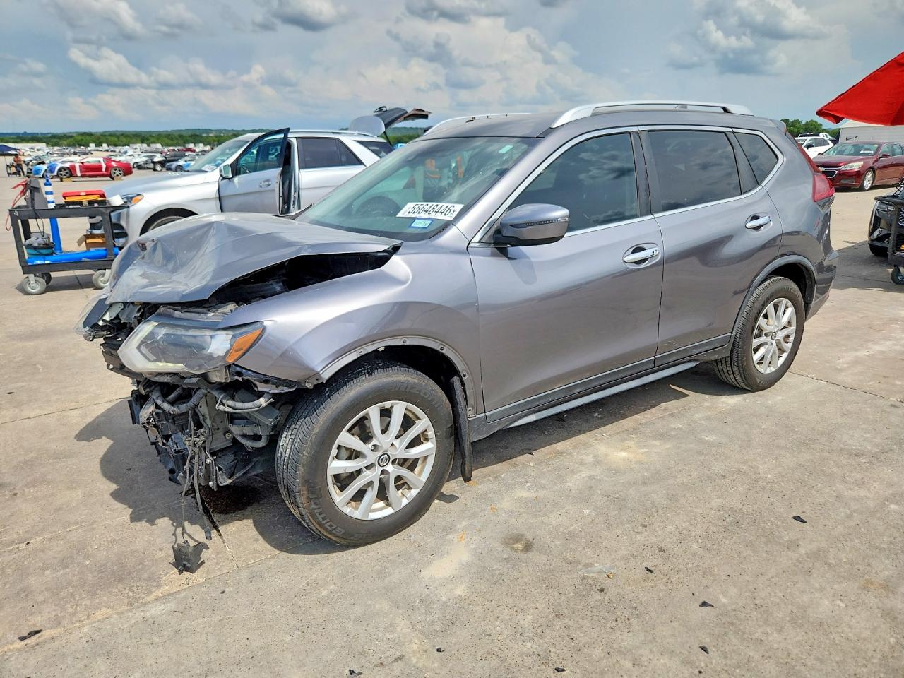 Salvage Nissan Rogue Image