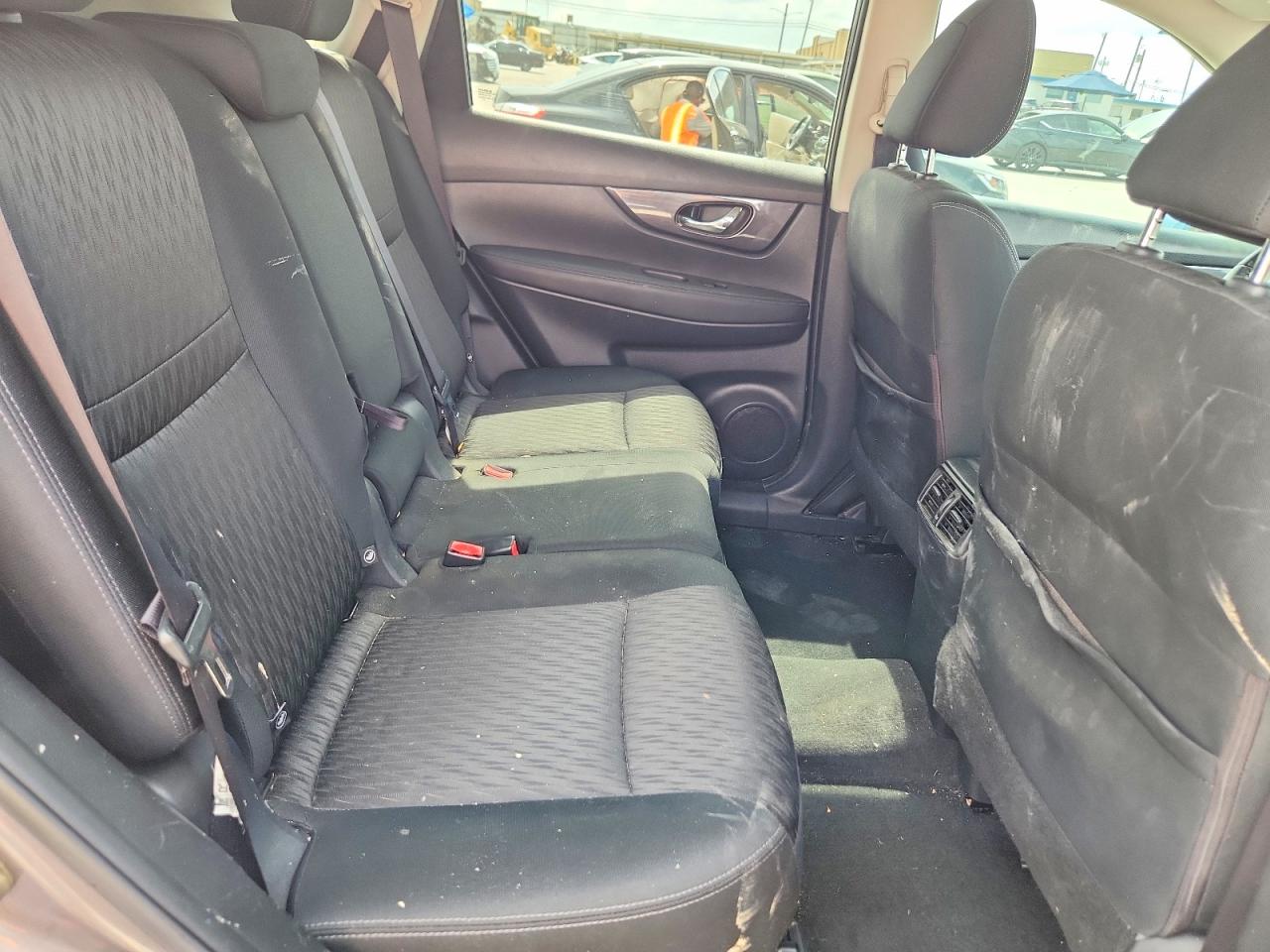 Nissan Rogue Sv