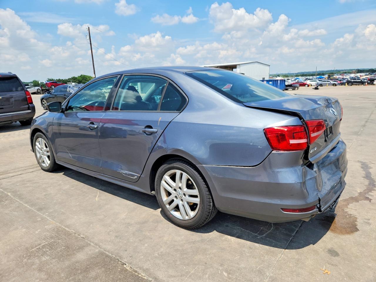 Volkswagen Jetta Base