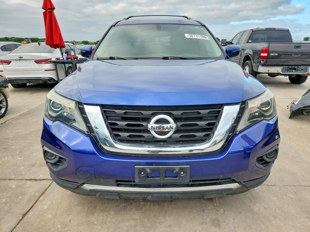 Nissan Pathfinder S