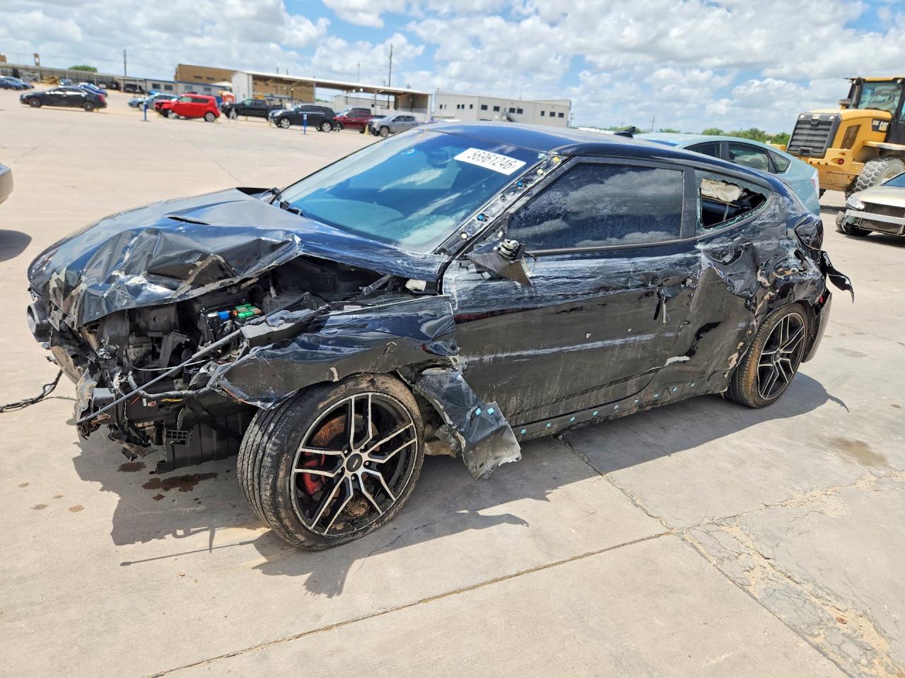 Salvage Hyundai VELOSTER Image