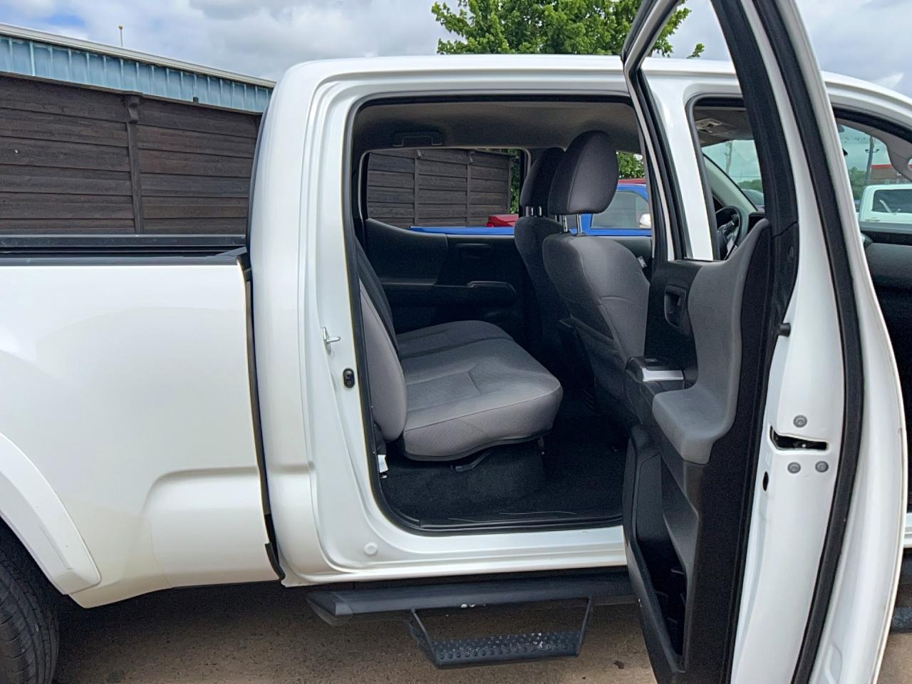 Toyota Tacoma Sr5 V6