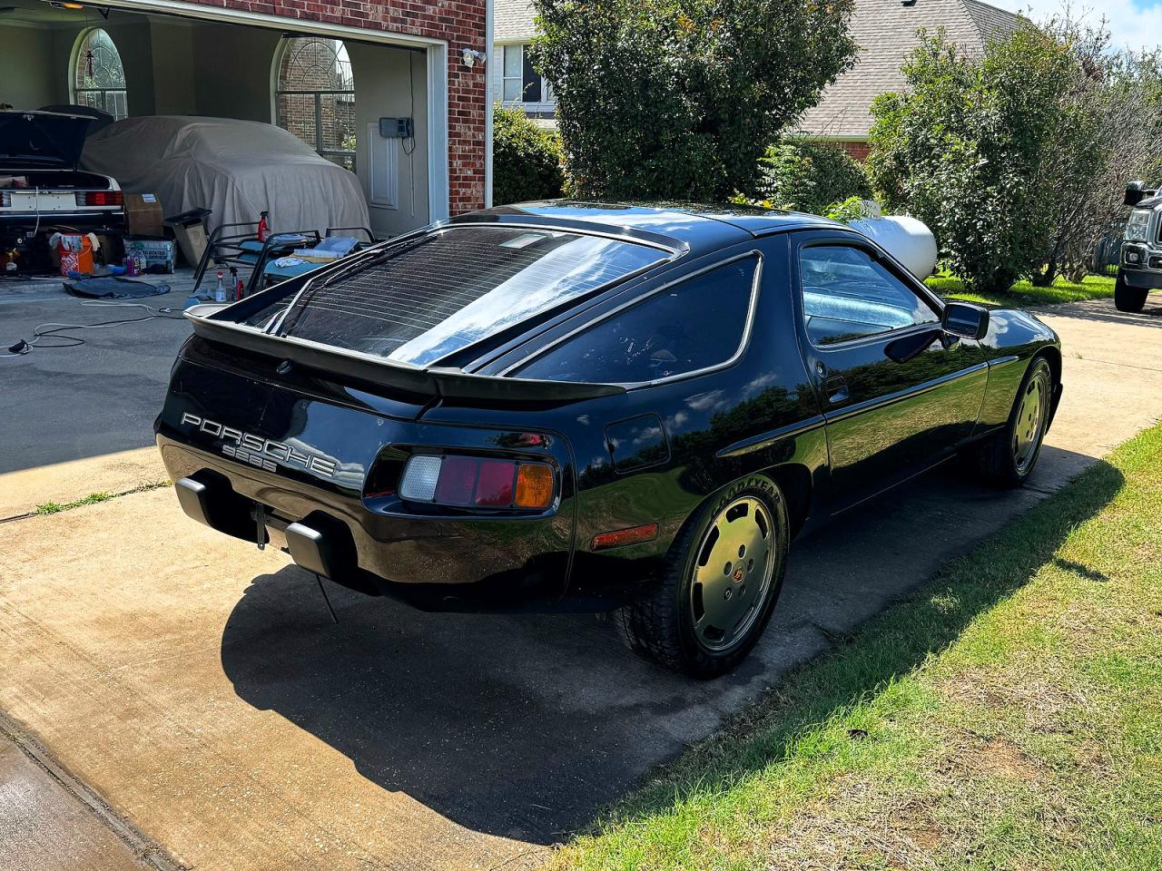 Porsche 928 S