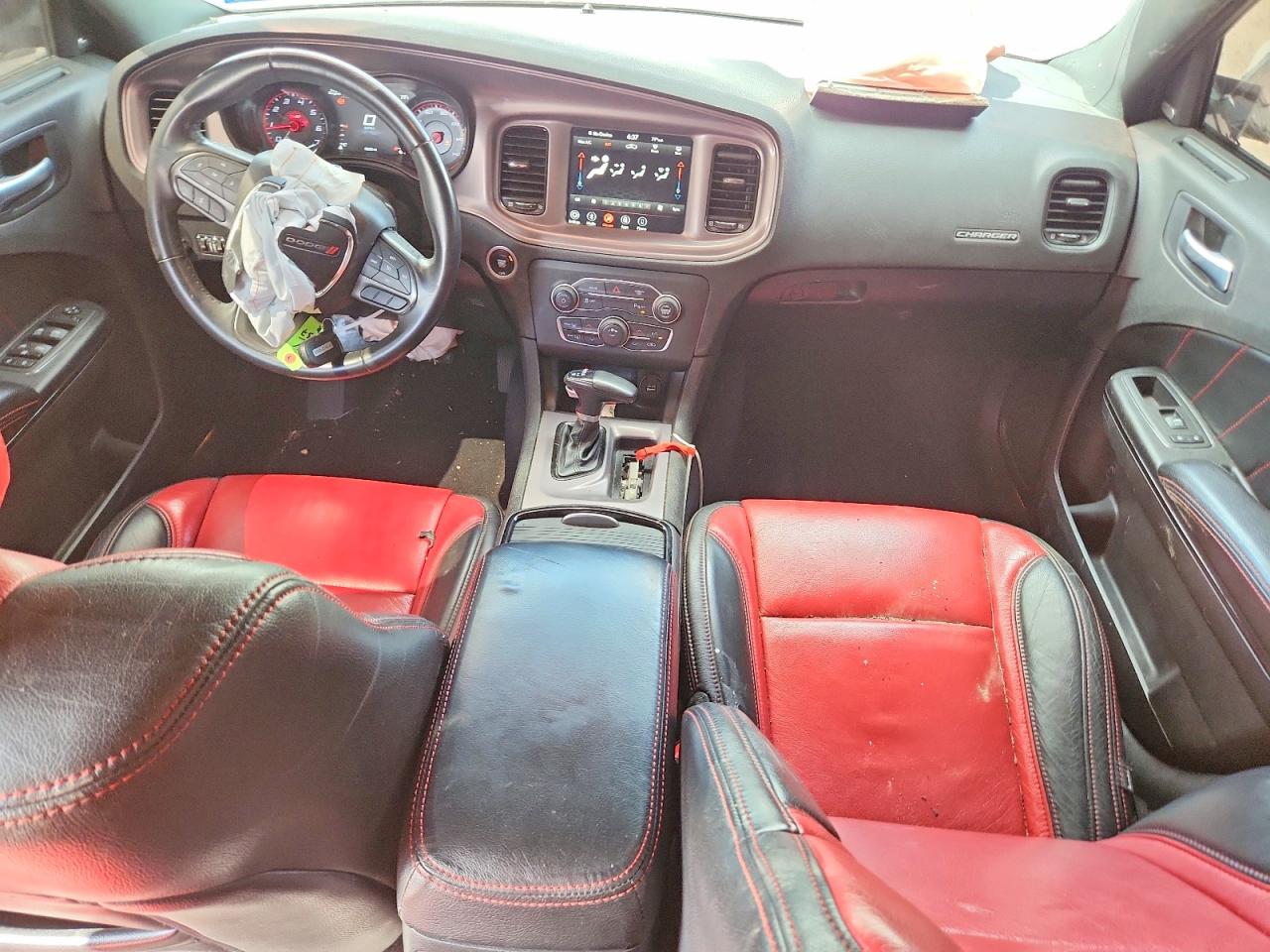 Dodge Charger Sxt