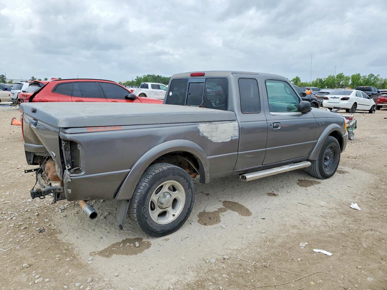 Ford Ranger Super Cab