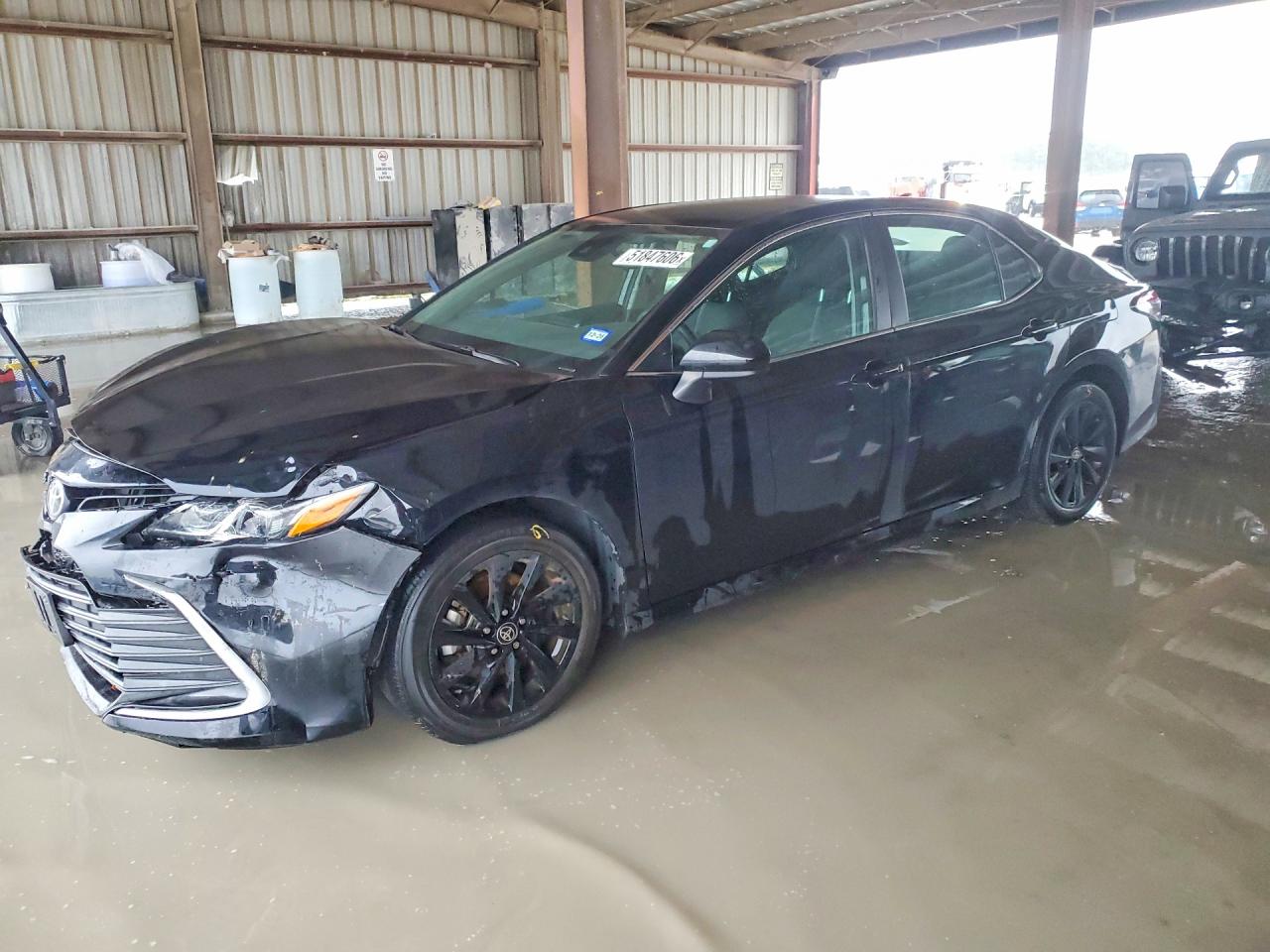 Salvage Toyota Camry Image