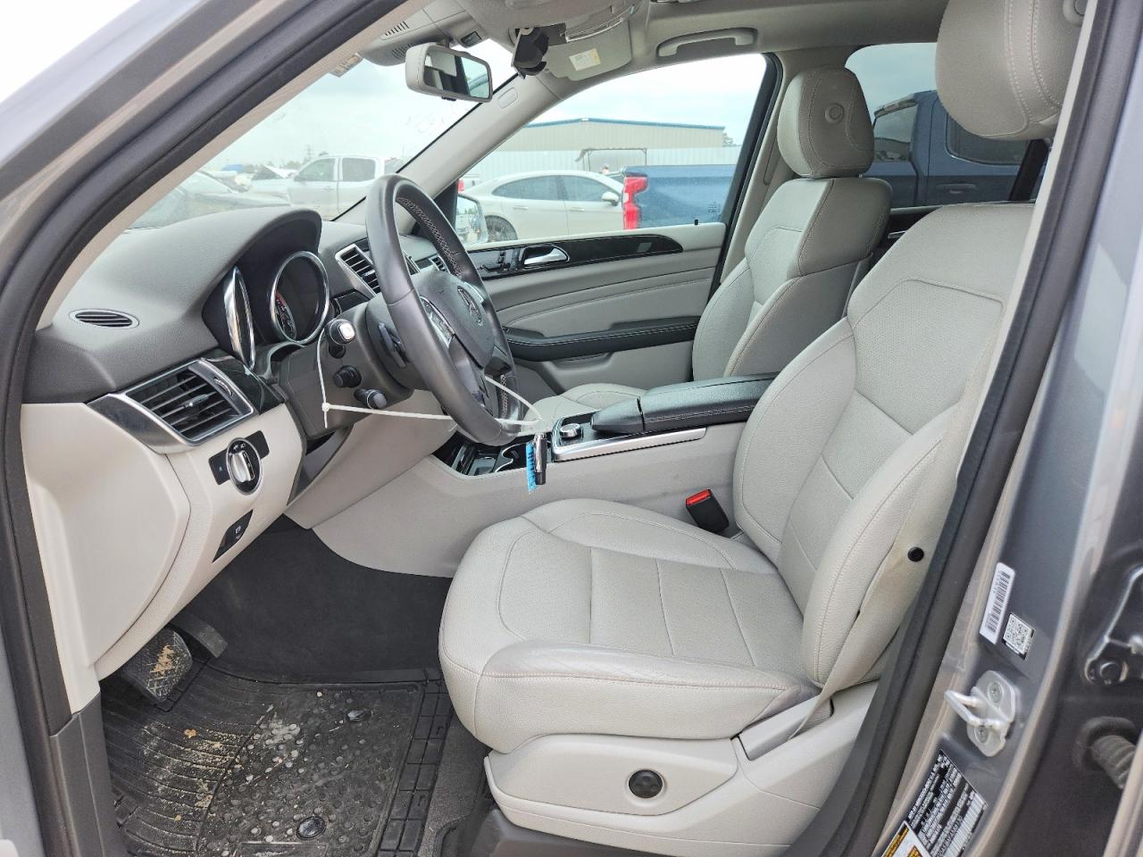 Mercedes-Benz M-Class 350