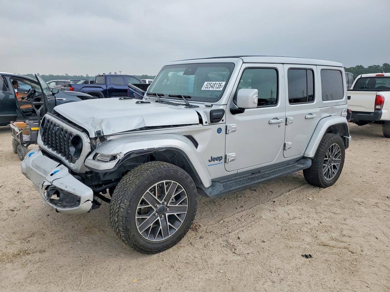 Salvage Jeep Wrangler Image